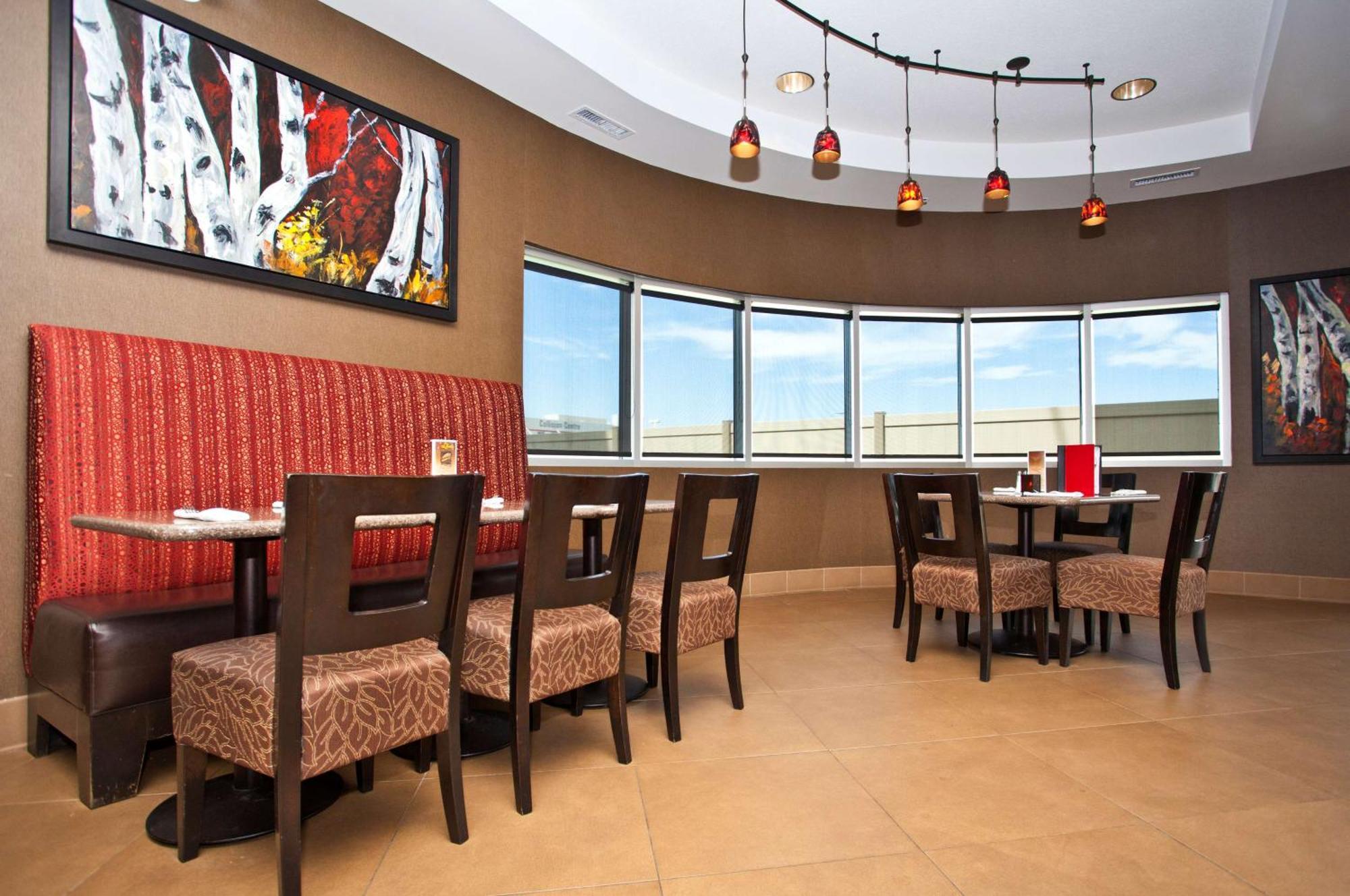 Best Western Premier Freeport Inn Calgary Airport Exterior foto